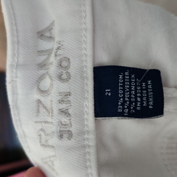 Arizona white jean shorts - Picture 6 of 7